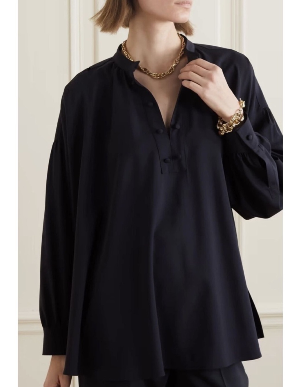 NEW MaxMara Borneo Wool Crepe Blouse in Navy, Size 6